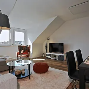 'traveller Lodge' Grosszuegiges - 3 Bedroom 10min To Hbf, Full Kitchen, Homeoffice, Netflix, Wifi Deutschland