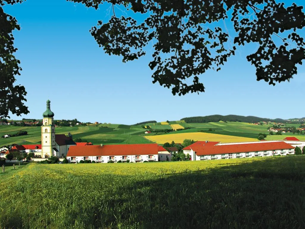 Donna Hotel Klosterhof Neukirchen beim Heiligen Blut 3*,